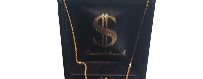 Saitenschmuck